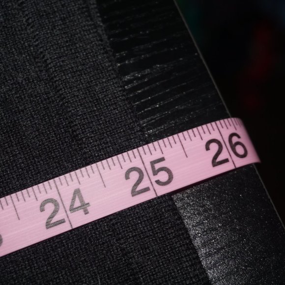 Lord Taylor Extra Fine Merino Wool Sweater - Picture 6 of 6